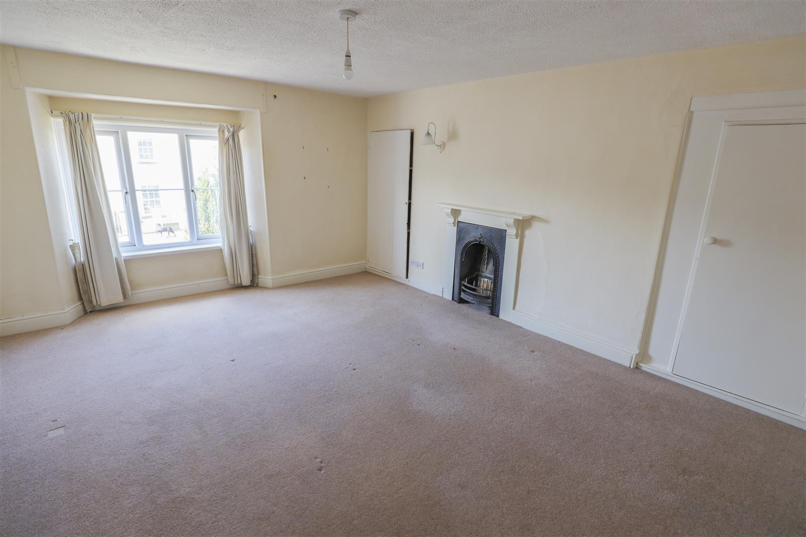5 High Street, Cowbridge, Vale Of Glamorgan, CF71 7AD